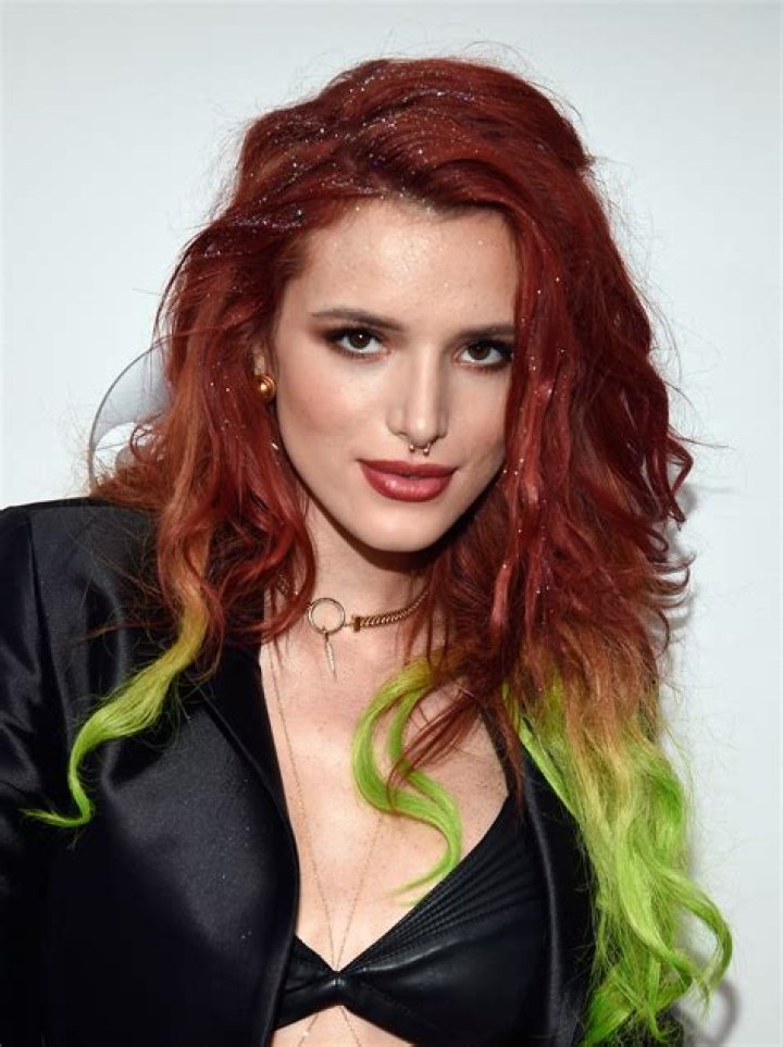 Bella Thorne net worth: Age, height, real name, parents, sisters, top songs, Instagram 1 Bella Thorne