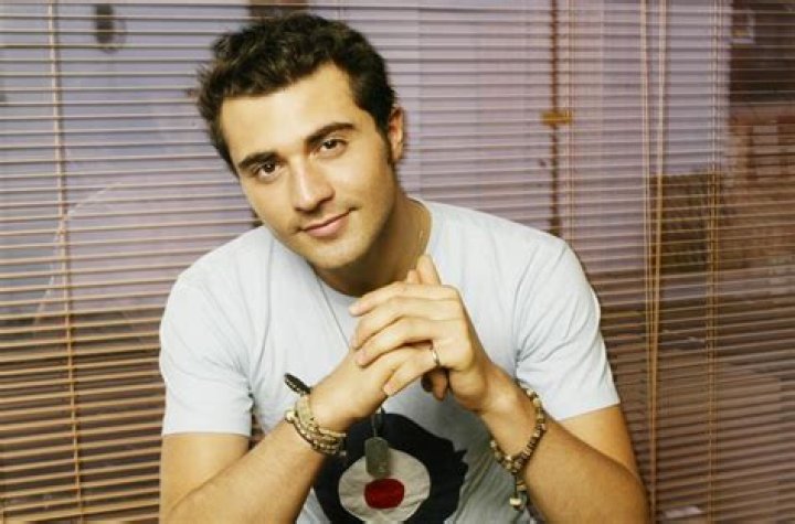 Darius Campbell