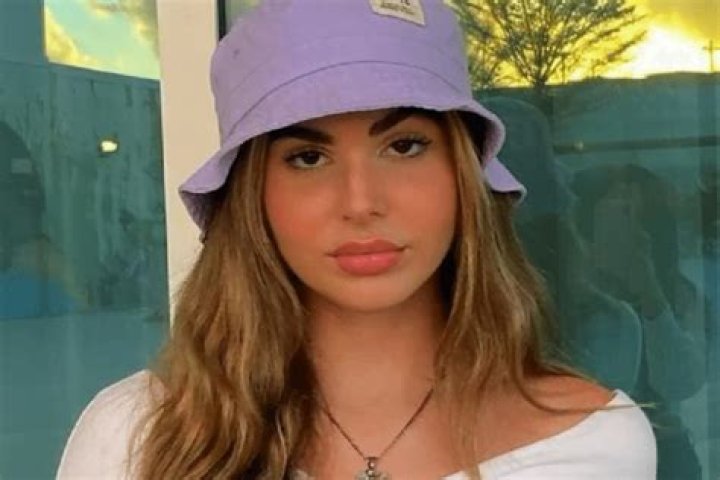 Emely Hernandez Biography