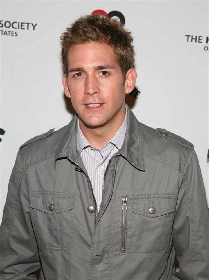 Eric Szmanda Age, Weight, Height, Measurements