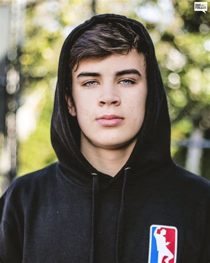 Hayes Grier Biography
