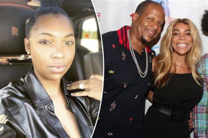 Husband/manager Kevin Hunter and Wendy Williams during Wendy Williams's Signs to Alize as National Spokesperson at Kobrand Headquarters in New York City, New York, United States. (Photo by Johnny Nunez/WireImage)