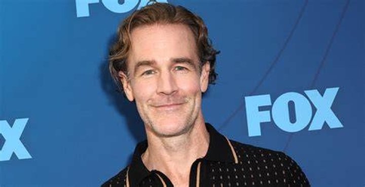 James Van Der Beek and the Cast of Apartment 23