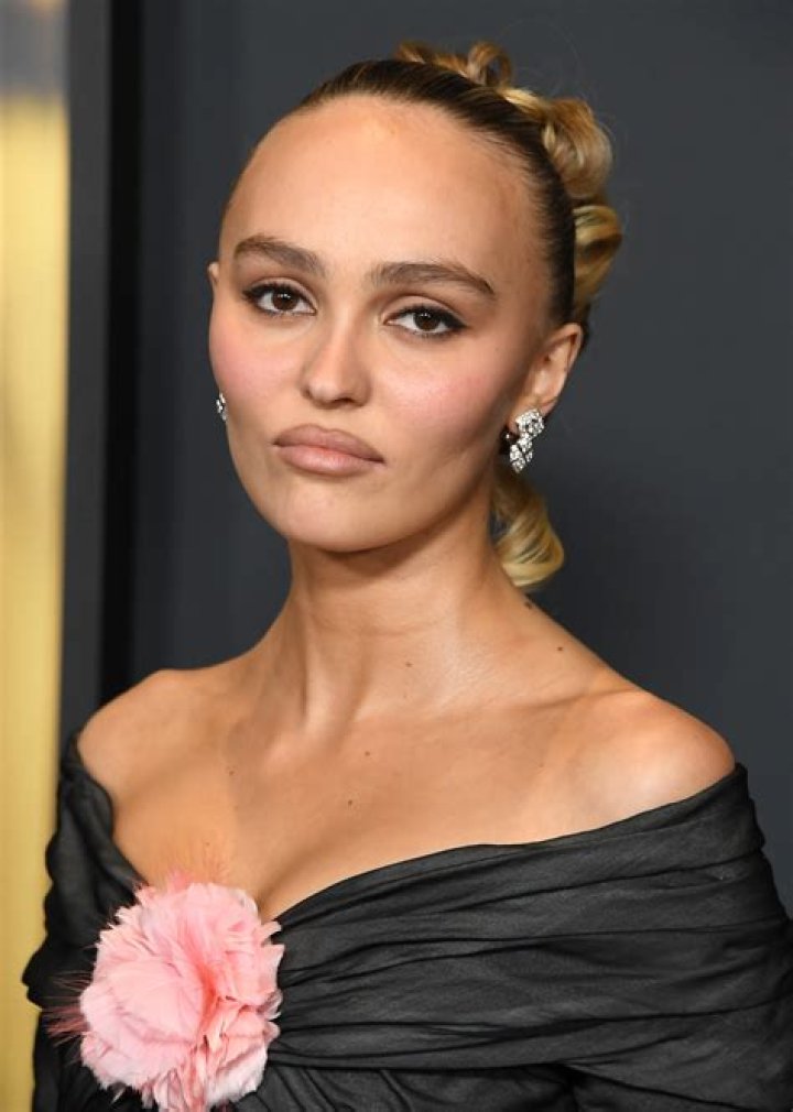 Lily-Rose Depp parents: Meet Johnny Depp, Vanessa Paradis 1 Lily Rose Depp