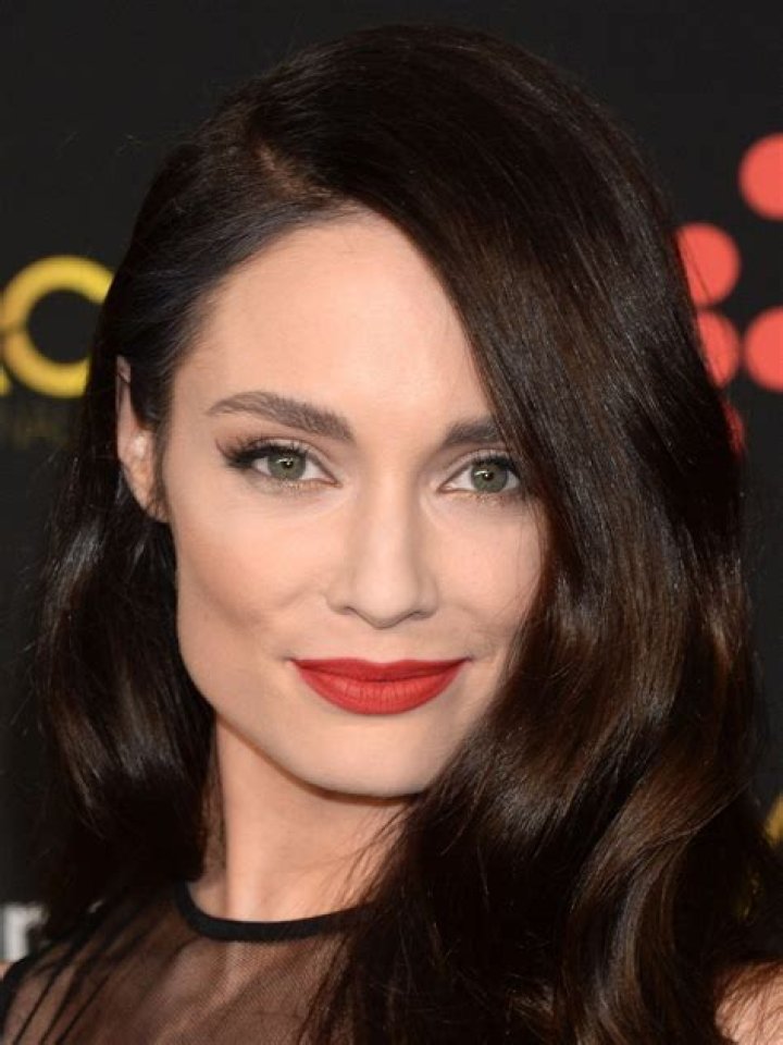 Mallory Jansen Bra Size, Age, Weight, Height, Measurements