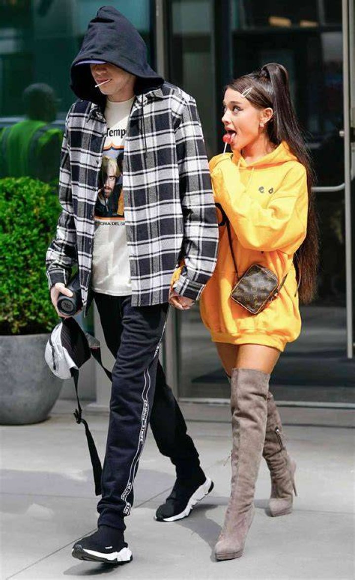 8 hottest Hollywood girls who dated Pete Davidson 4 Pete Davidson and Ariana Grande (Photo: Getty Image)