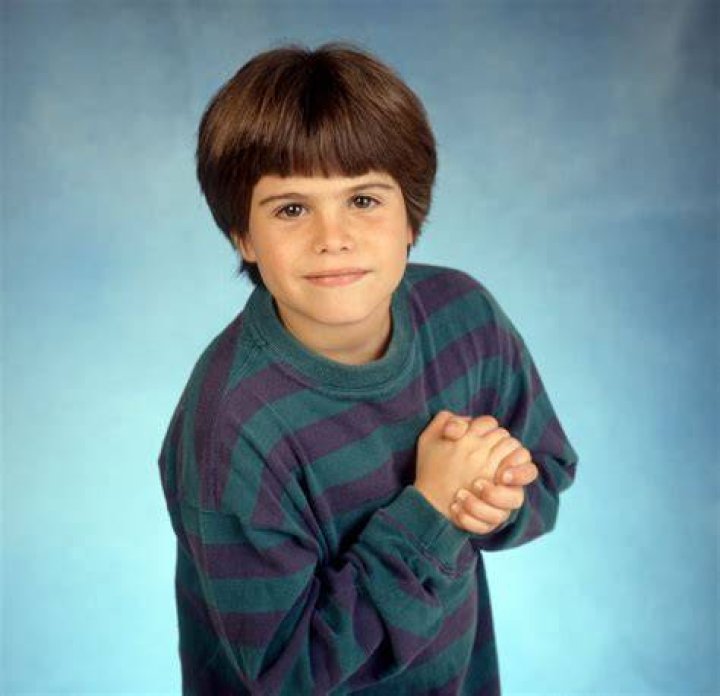 Was Ross Malinger in you've got mail?